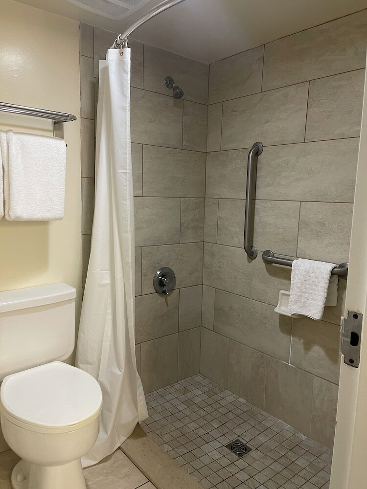 Фото Best Western Tallahassee-Downtown Inn & Suites