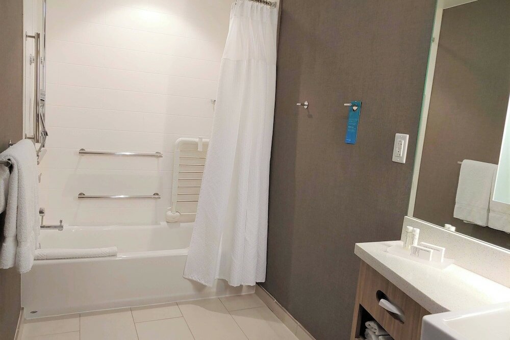 Фото SpringHill Suites by Marriott Orlando at Millenia
