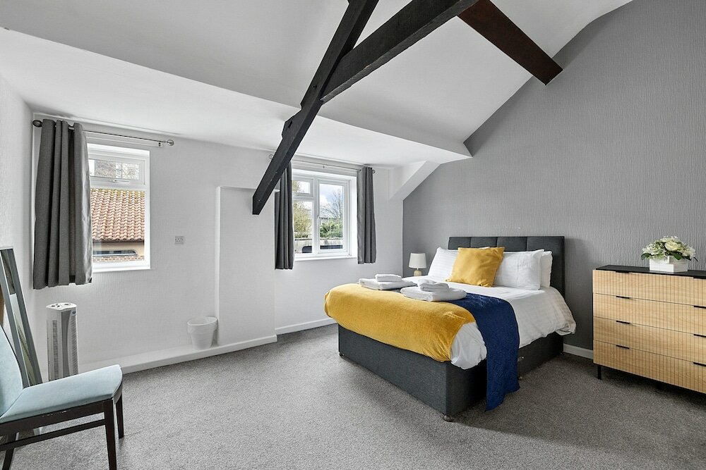 Фото Oyo Plymouth Central Hotel