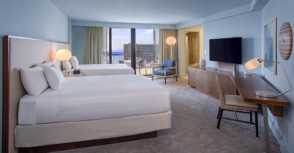 Фото Hyatt Regency Waikiki Beach Resort & SPA