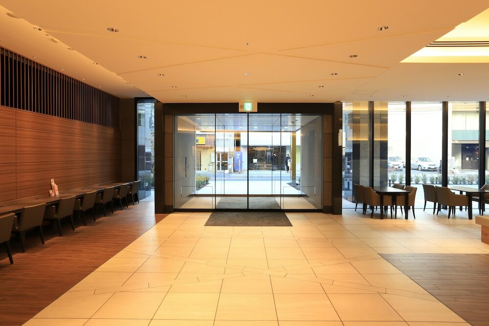 Фото Smile Hotel Premium Osaka Hommachi