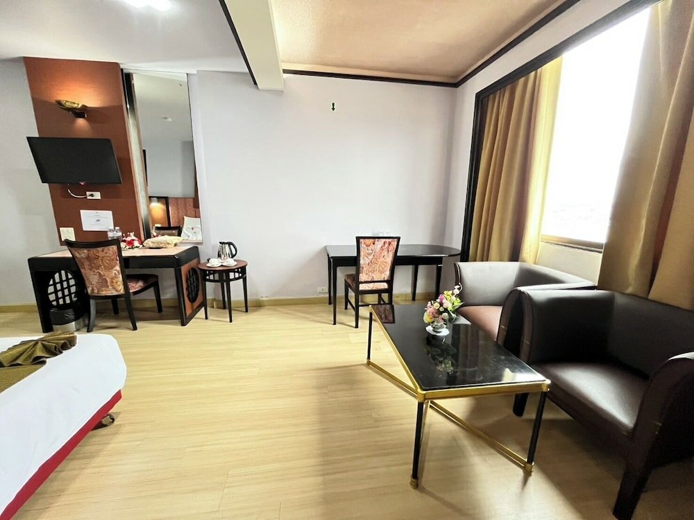 Фото BP Grand Tower Hotel