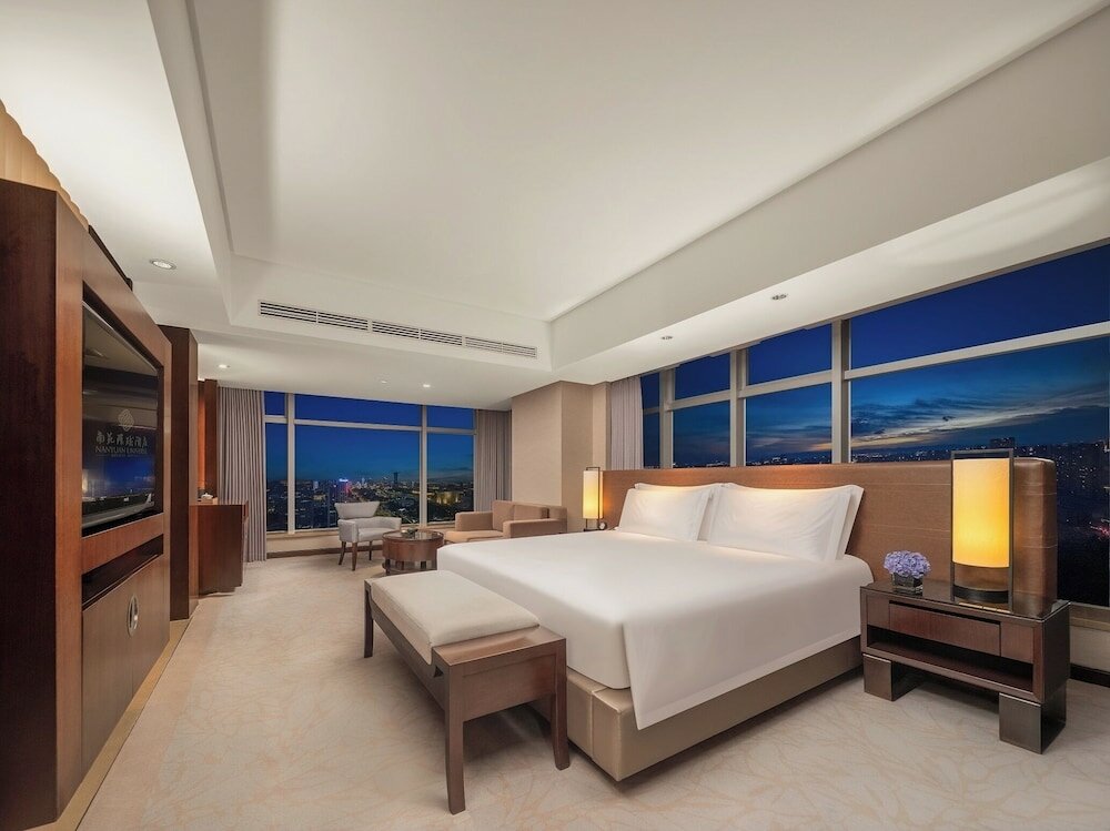 Фото Ningbo Nanyuan Universe Deluxe Hotel