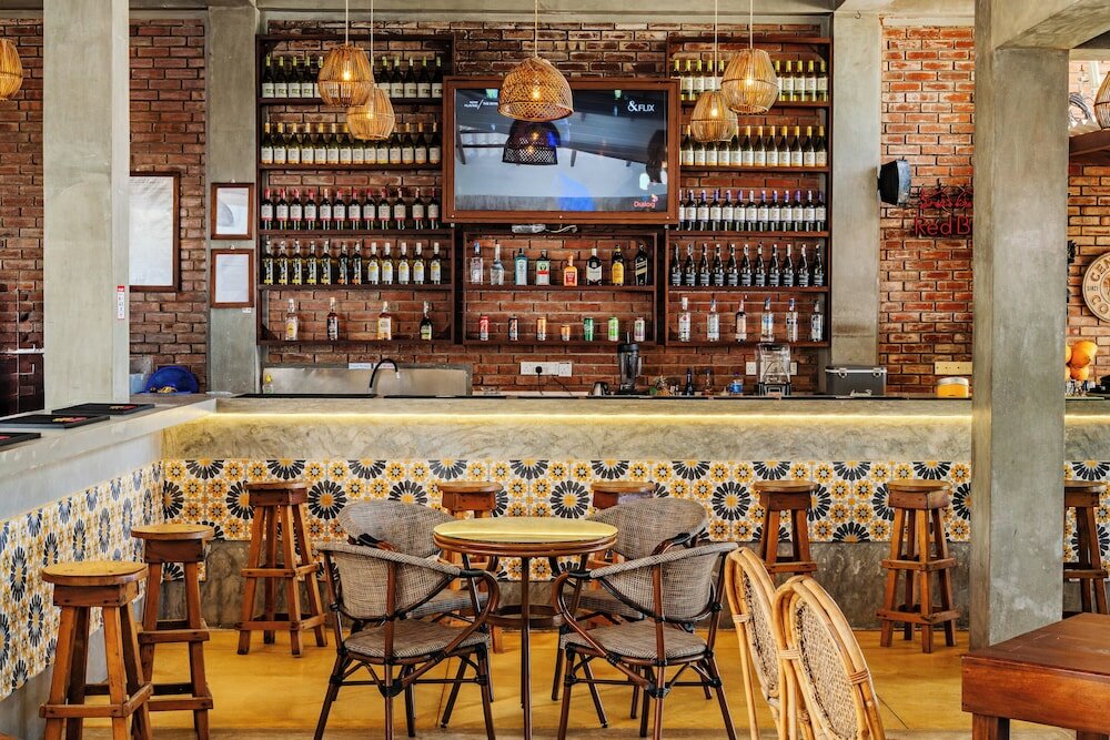 Фото Central Beach Inn