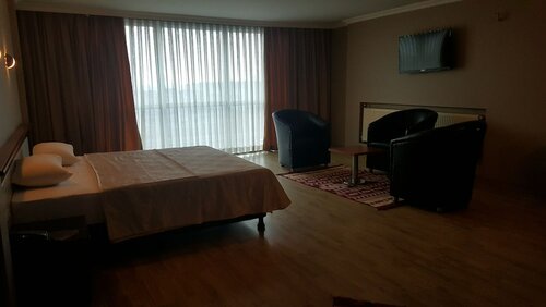 Гостиница Ata Hotel в Кумбургазе