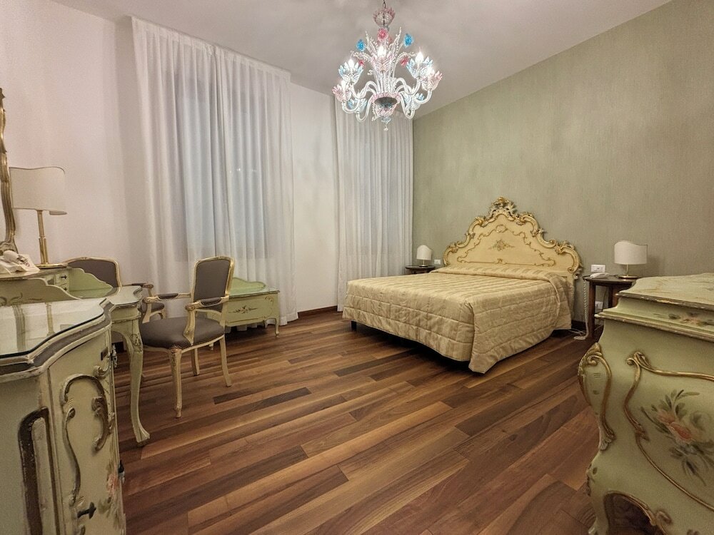 Фото Hotel Rialto