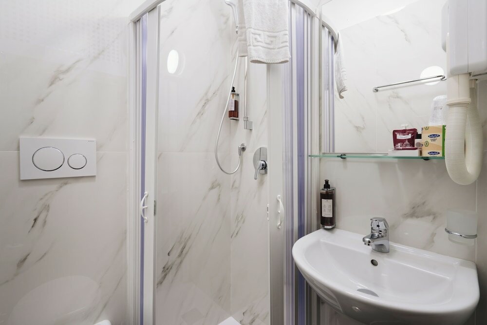 Фото Hotel Centro Cavour Roma