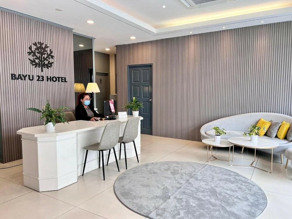 Фото The Crown Borneo Hotel
