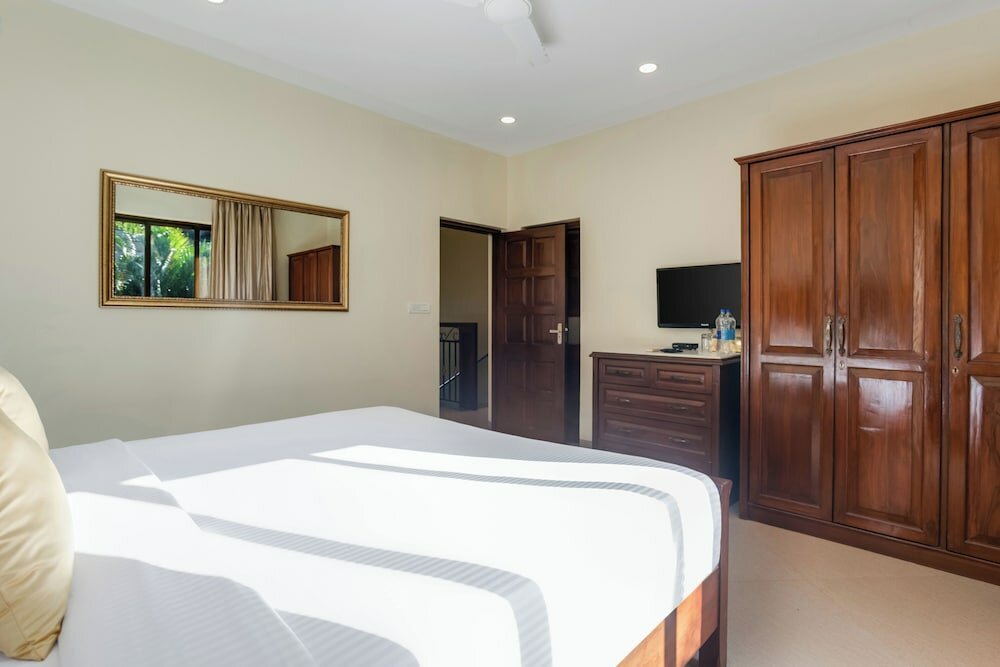 Фото Seashell Suites and Villas