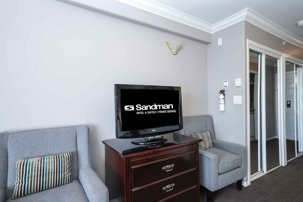 Фото Sandman Hotel & Suites Prince George