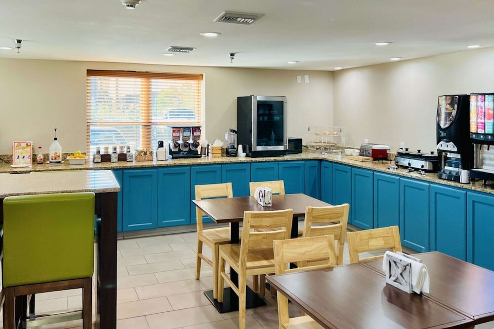 Фото Country Inn & Suites by Radisson, Panama City, Fl