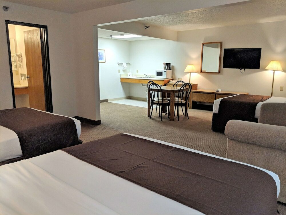 Фото Americas Best Value Inn Torrington