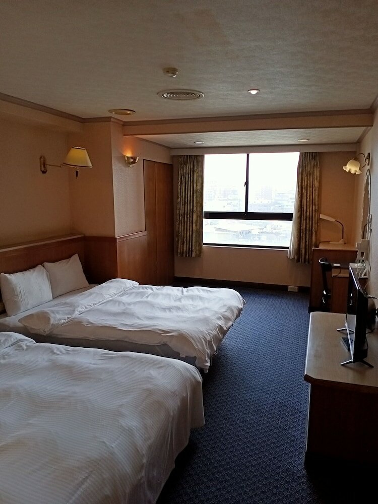 Фото Chungli Business Hotel