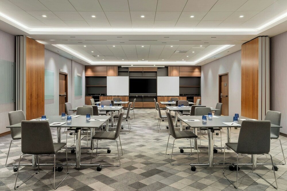 Фото Ac Hotel by Marriott Stockholm Ulriksdal