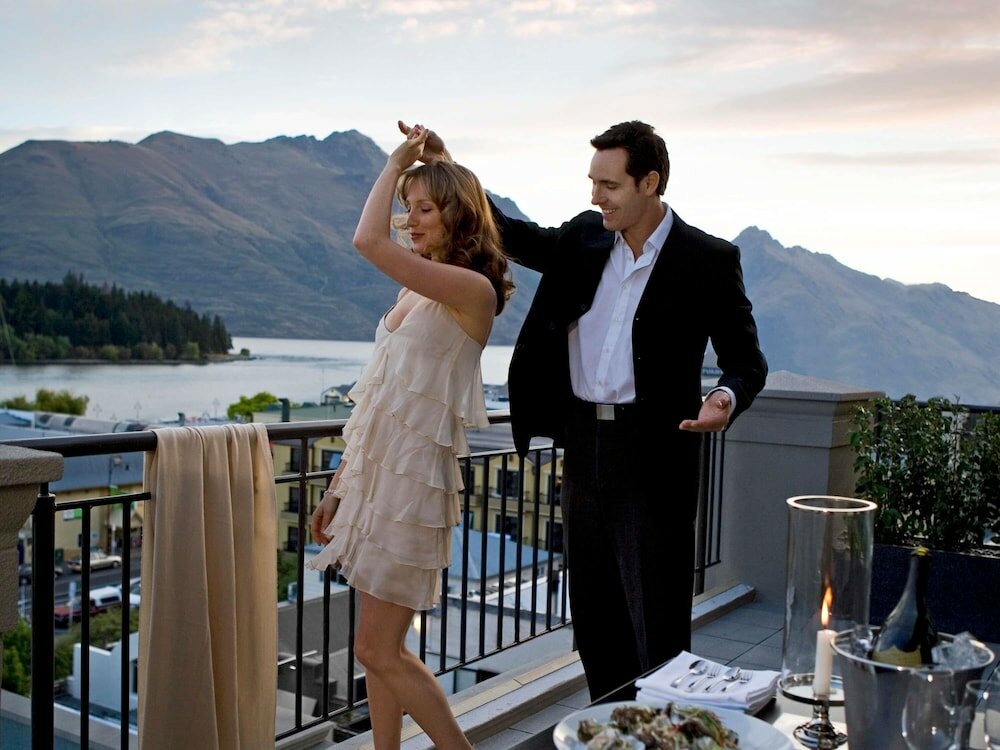 Фото Sofitel Queenstown Hotel and SPA