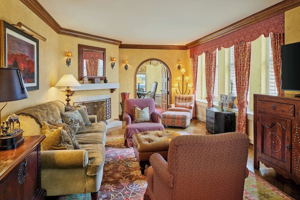 Фото Отель The Brown Palace Hotel and Spa