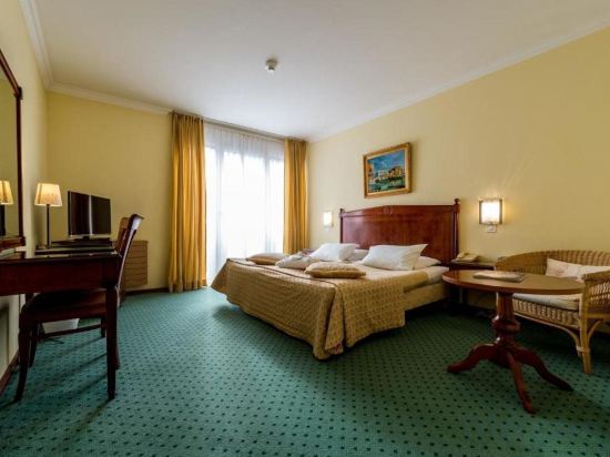 Фото Hotel Churchill