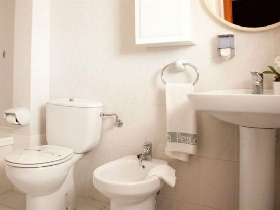 Фото Hotel La Perla