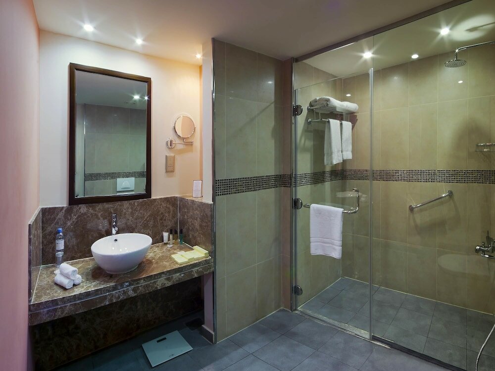 Фото Novotel Suites