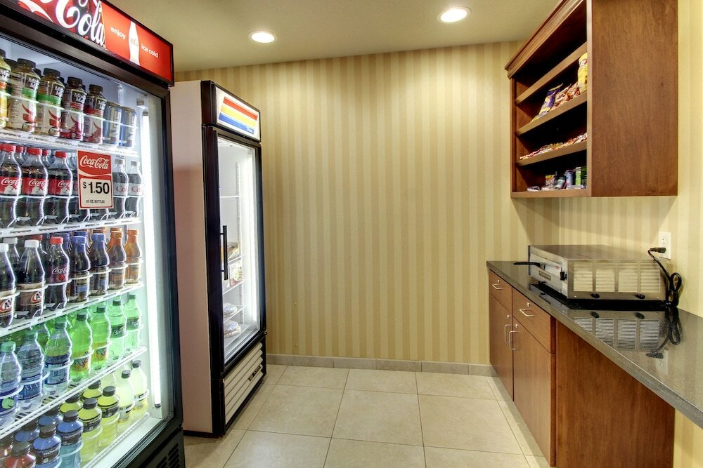 Фото Cobblestone Hotel & Suites - Wayne