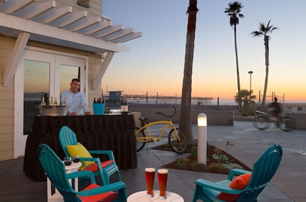 Фото Beach House Hotel at Hermosa Beach