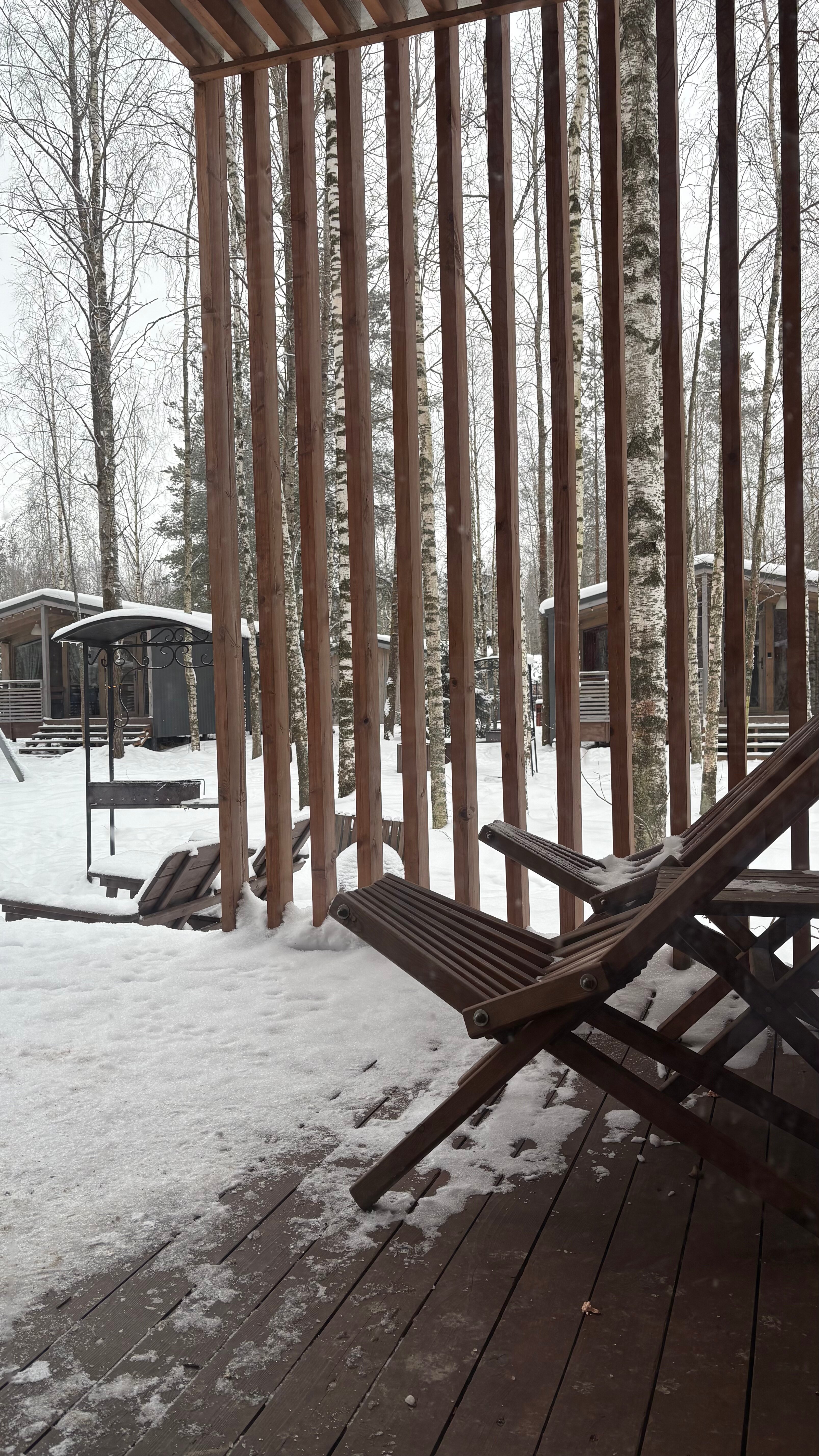 Фото Klever House, Голубое озеро