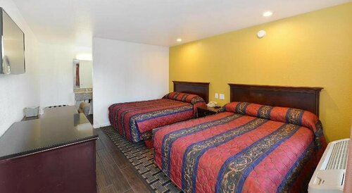 Гостиница Budget Inn в Петалуме