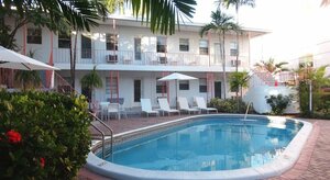 отель Winterset A North Beach Village Resort Hotel