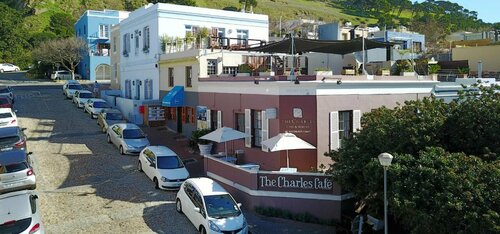 Гостиница The Charles Cafe & Rooms в Кейптауне