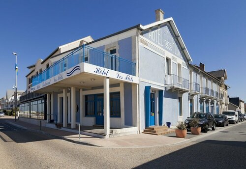 Гостиница Hotel Les Flots - Chatelaillon Plage в Ла-Рошеле