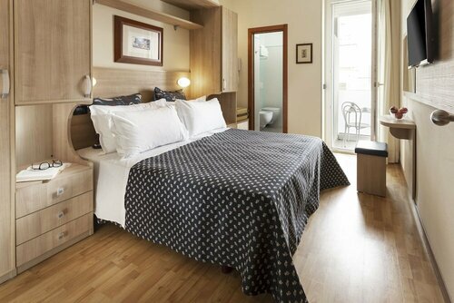 Внешний вид отеля Hotel Baltic в Римини, фото 3