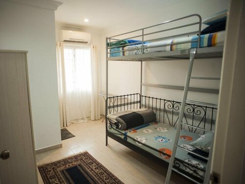 Гостиница Putrajaya Guesthouse Thirty3 в Путраджае