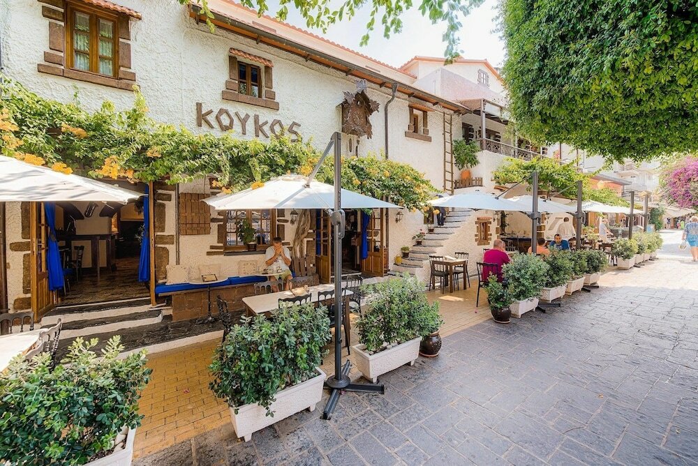 Koukos Traditional Guesthouse - 9