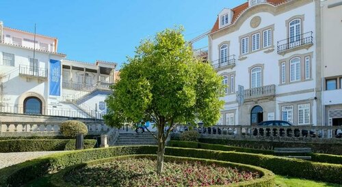 Гостиница Bemyguest - Loft Guest House Jardim das Mães Charming в Округе Визеу