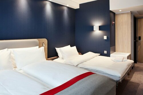 Гостиница Holiday Inn Express Oberhausen, an Ihg Hotel в Ботропе