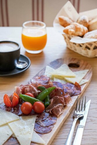 Гостиница Joe's Gomila Hotel на Балеарских островах