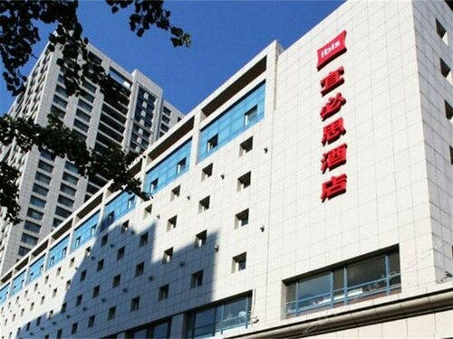 Гостиница Ibis Dalian Zhongshan Square в Даляне