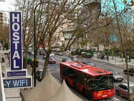Гостиница Hostal El Carmen в Сарагосе