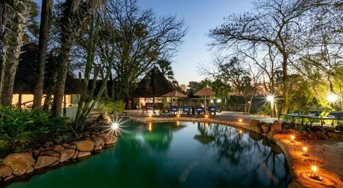 Гостиница Maramba River Lodge в Ливингстоне