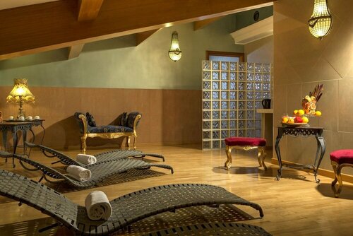 Гостиница Golden Tulip Rome Piram в Италии