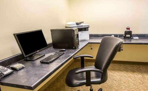 Гостиница Four Points by Sheraton Chicago - Schaumburg в Элк-Гров-Виллидж