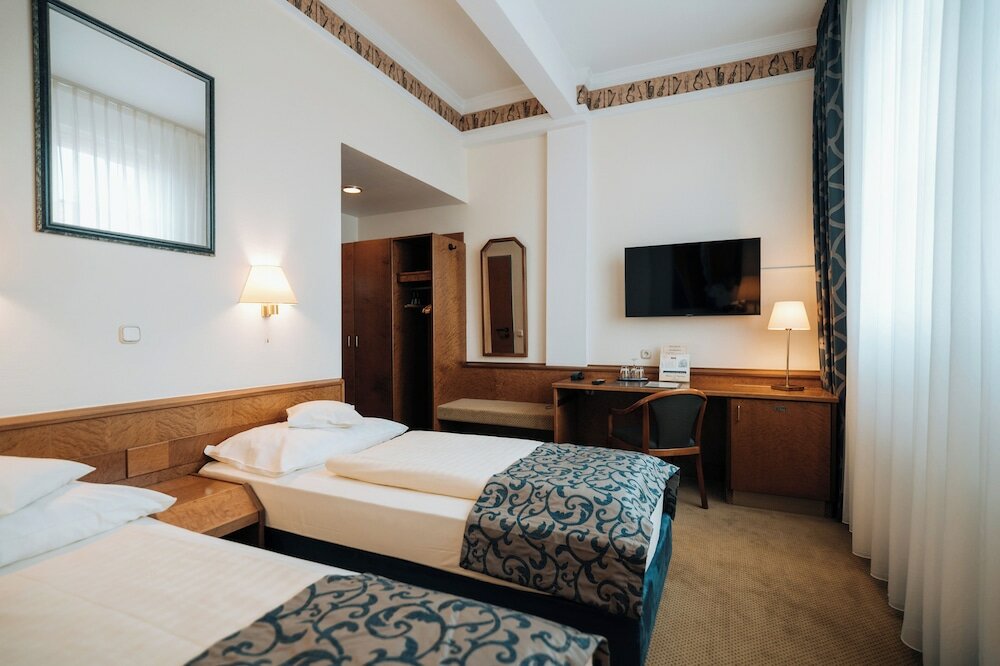 Фото Hotel Viktoria