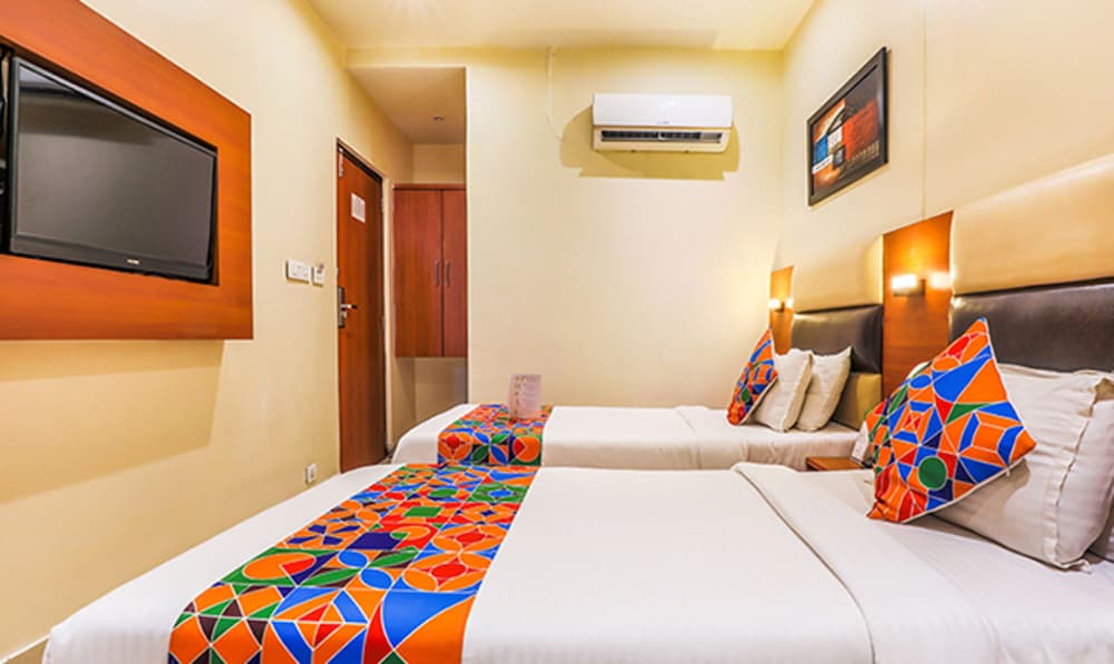 Фото FabHotel Liwa International