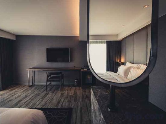 Фото Ayathorn Bangkok