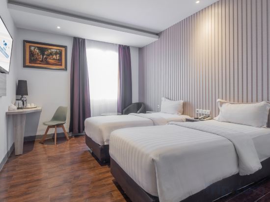 Фото Continent Centrepoint Hotel Makassar