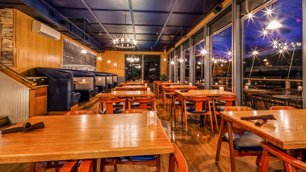 Фото Best Western Plus Rivershore Hotel