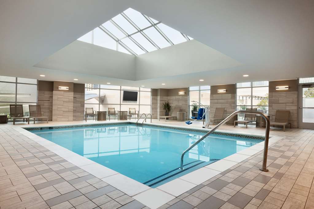 Фото Embassy Suites by Hilton Charlotte Uptown
