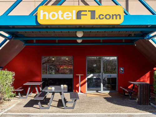 Гостиница HotelF1 Geneve Ferney Airport в Ферне-Вольтере