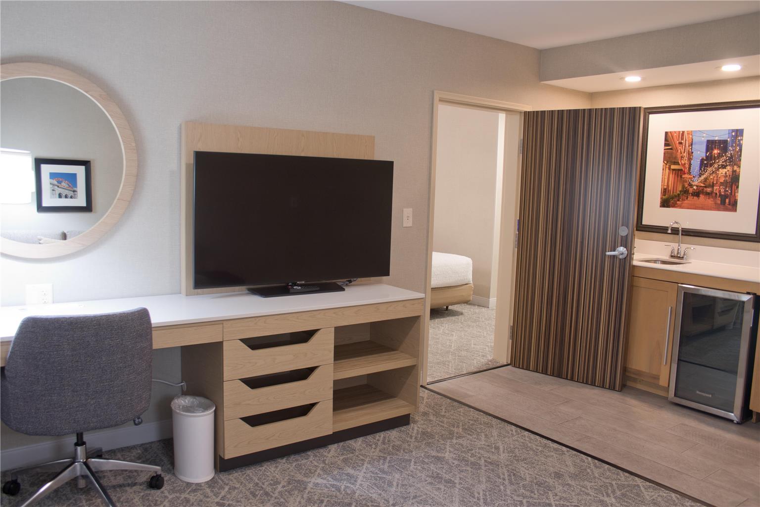 Фото Hampton Inn & Suites Denver-Speer Boulevard