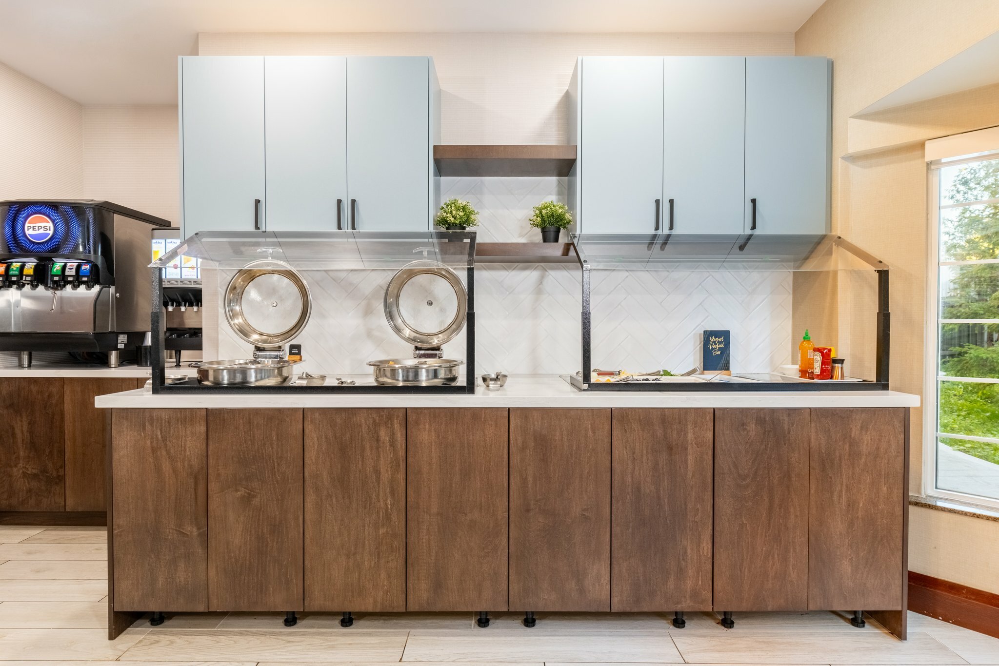 Фото Staybridge Suites London